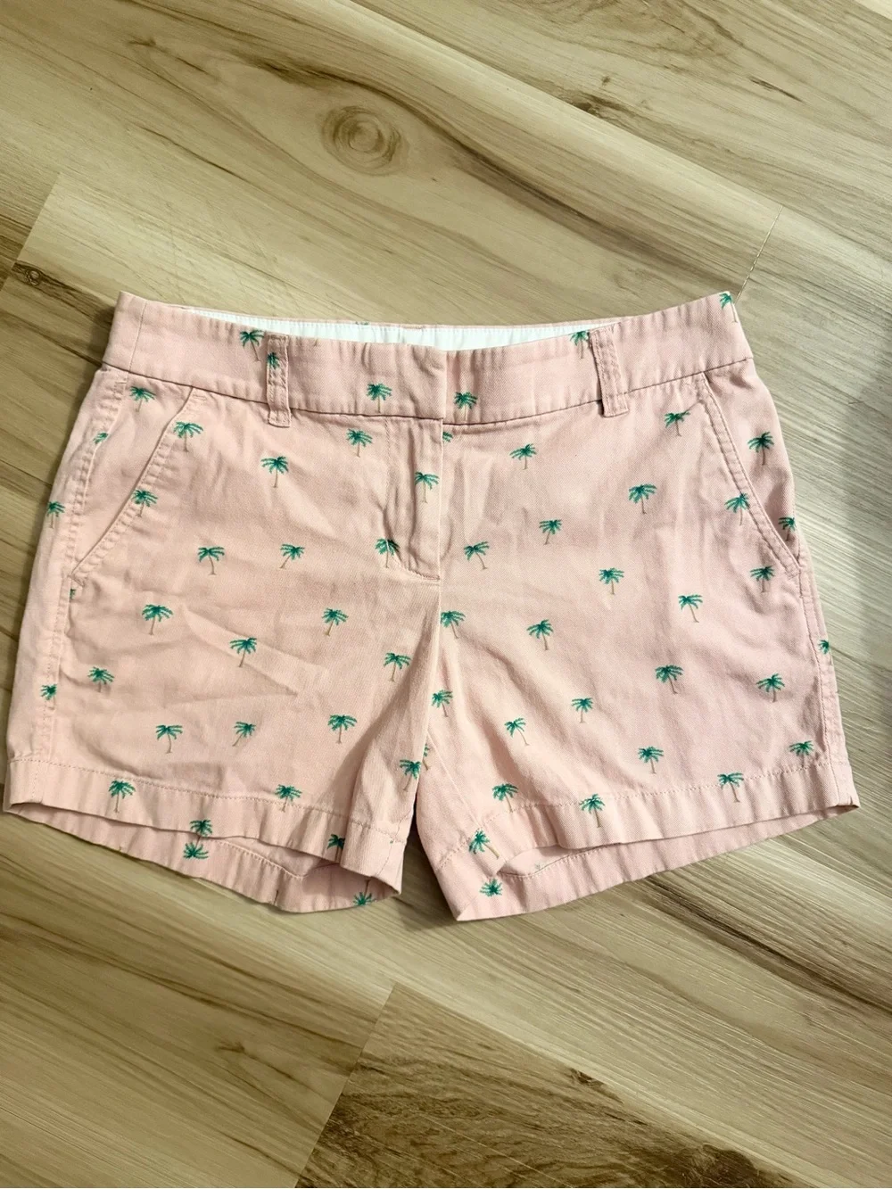 J.Crew Palm Tree Embroidered Chino Shorts Pink Green - Size 2 - Picture 1 of 9